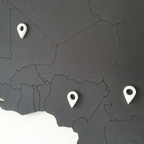 Gouden Wereldkaart met Zwarte Achtergrond – buitengewoon fotobehang Gouden Wereldkaart met Zwarte Achtergrond – buitengewoon fotobehang